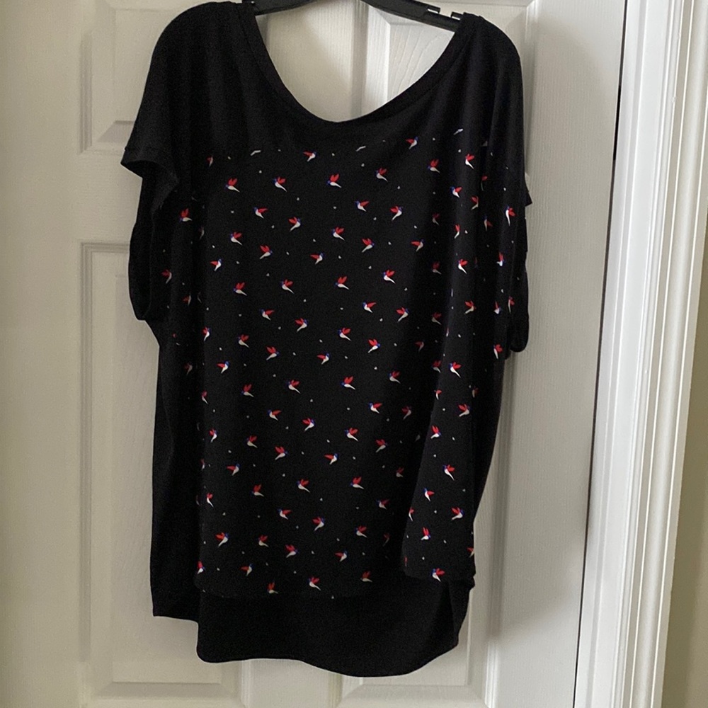 Torrid hummingbird blouse 3x